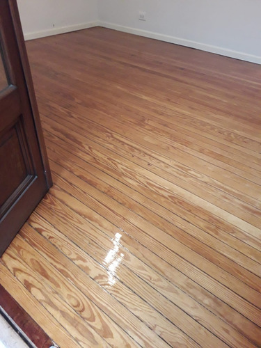Imagen 10 de 10 de Pulido Y Plastificado De Pisos Parquet Pinotea Reparación