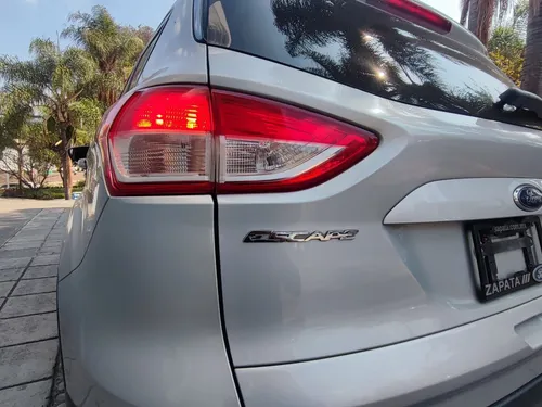 Ford Escape 2.5 S Plus At