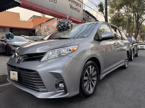 Toyota Sienna 3.5 Xle Piel At