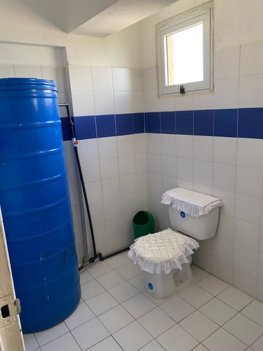 Imagen 13 de 18 de Apartamento Grande En Alquiler Vacacional En Tucacas Hasta 12 Personas
