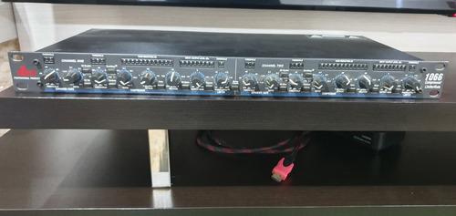 Dbx 1066 Compresor/ Limiter