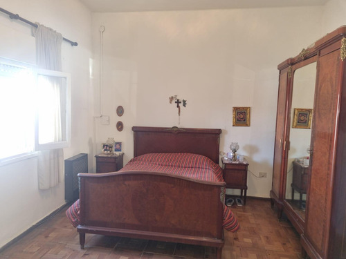 Casa En Venta Dos Dormitorios Y Patio