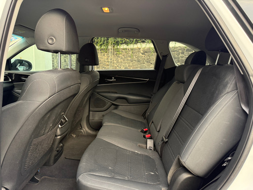 Kia Sorento 2.4 Lx At