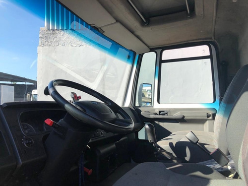 Imagem 4 de 15 de Ford Cargo 816 S. 2017 - 3/4 - Guincho - Mugen Caminhoes