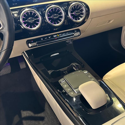 Mercedes-Benz CLA 250 2.0 Cgi Gasolina 4matic 7g-dct