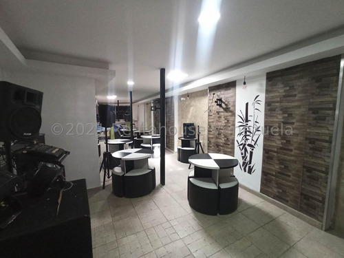 Casa En Venta En El Limon Maracay Aragua 23-15629 Irrr