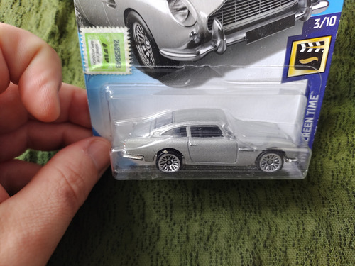 Hot Wheels Aston Martin 1963 Db5 Skyfall 007 Hw Screen Time Gris (Usado)