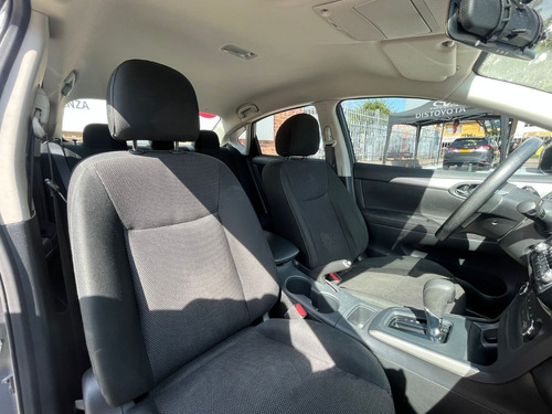 Imagen 12 de 14 de Nissan Sentra B17 Sense