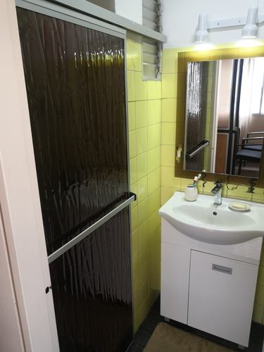 Oficina En Venta O Permuta En Cordón, Inmejorable Ubicación.