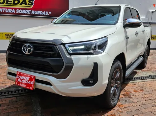 Toyota Hilux 2.4 Diésel 4X4