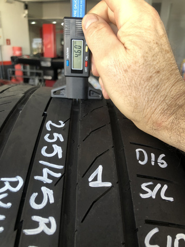 Kit 02 Pneus 255/45r18 Continental C.sport5 99w Runflat (Usado)