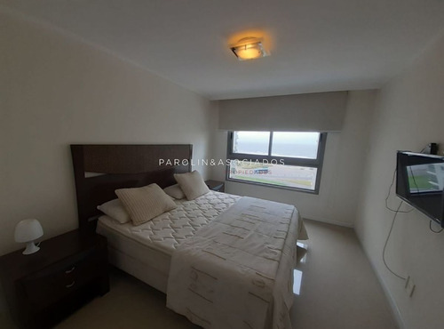 Imagen 5 de 17 de Apartamento En Torre Imperiale De 2 Dormitorios. Alquiler Y Alquiler. Punta Del Este.