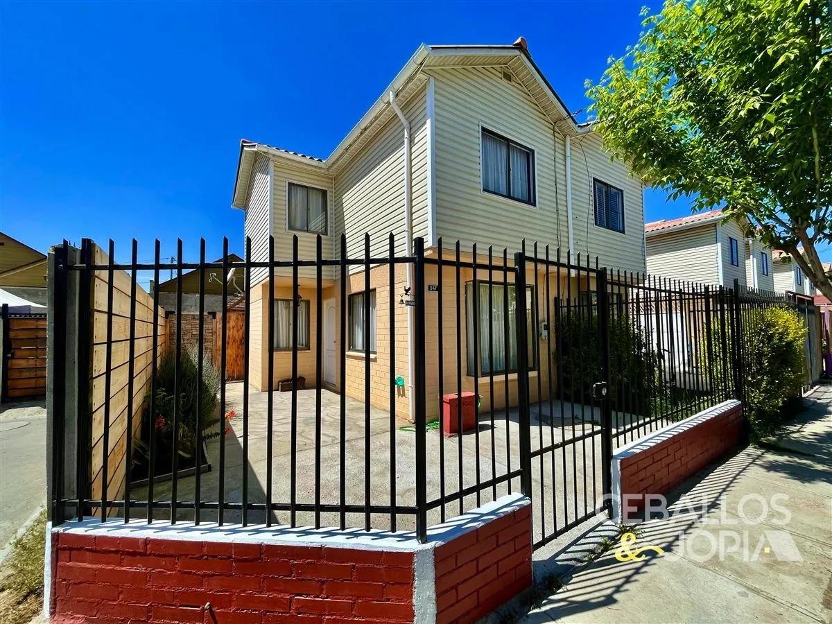 Imagen 1 de 30 de Casa En Arriendo De 3 Dorm. En Limache