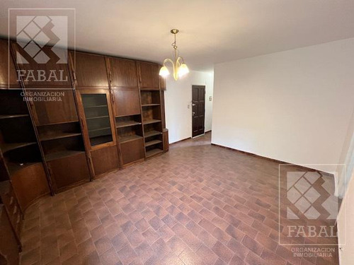 Departamento Venta Centro, 3 Dormitorios Y Baño
