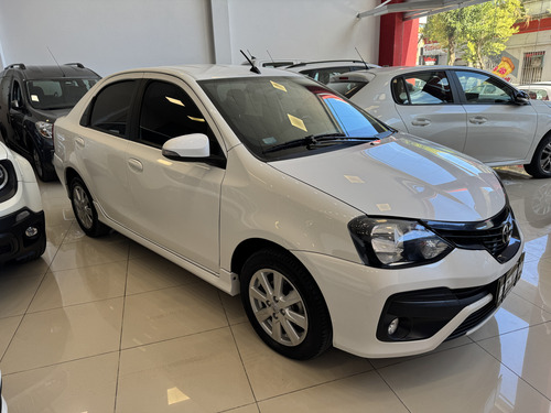 Toyota Etios 1.5 Sedan Xls