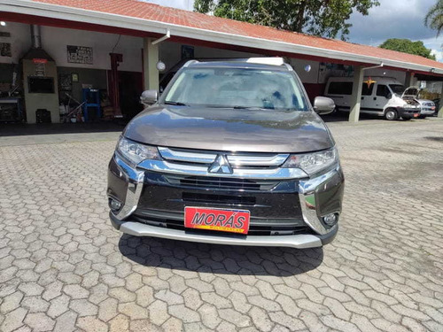 Imagem 5 de 15 de Mitsubishi Outlander 4x4-at 3.0 V-6 4p 2018