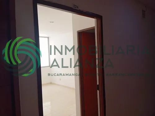Oficina En Arriendo En Centro. Cod A8172