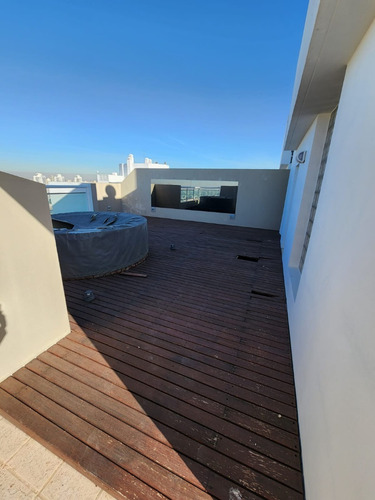 Imagen 19 de 21 de Penthouse Dos Dormitorios En Alquiler - Barrio General Paz- Complejo Miracielos