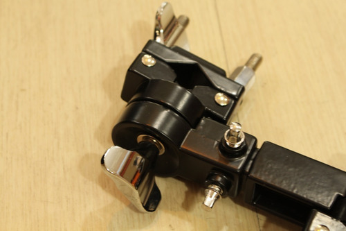 Imagem 3 de 7 de Clamp Bateria Tom Holder Novo Frete Grátis Cromado Suporte