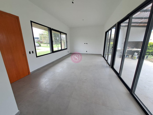 Casa En Venta En Manzanares Chico, Pilar, G.b.a. Zona Norte