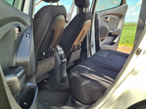 Imagen 9 de 10 de Hyundai Tucson Aut 4x4