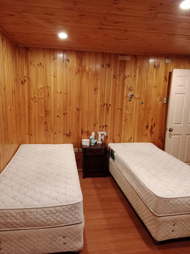 Exclusiva Residencia De 350 M² Con Piscina Y Quincho.