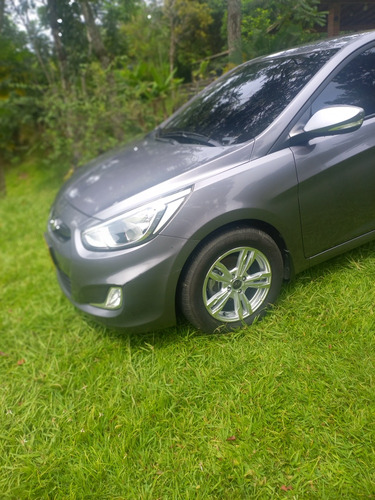 Hyundai Accent 1.6l 5 p