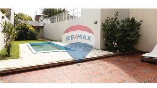 Venta Casa Devoto 4 Amb. Jardín, Pileta, Cochera!