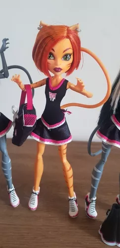 Bonecas Monster High- Lideres de Torcida - Desapegos de Roupas quase novas  ou nunca usadas para bebês, crianças e mamães. 749223