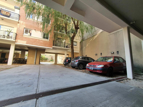 Imagen 10 de 12 de Departamento 2 Amb. Balcón Y Cochera San Isidro