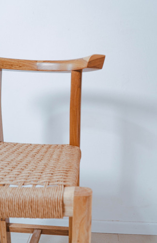 Silla Banqueta Asta Taburete Petiribi, Showroom Caba Minimal