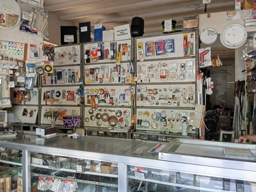 Venta De Local En La Urbina + Fondo De Comercio 300.000 $
