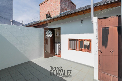 Venta Casa 4 Amb En Mataderos Barrio Naon