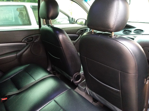 Ford Focus Glx 2.0 Hatch Manual - Bancos De Couro