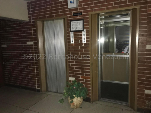 Km Apartamento (1 Nivel) En Venta En La Trinidad, Distrito Metropolitano