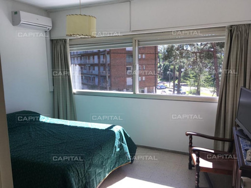 Imagen 11 de 14 de Apartamento De Un Dormitorio En Venta - Punta Del Este - Punta Del Este Mansa