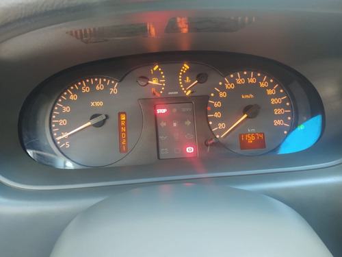 Imagem 10 de 14 de Renault Scenic