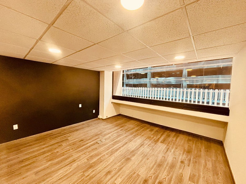 Renta De Oficinas En Col. Bosques De Las Lomas, Miguel Hidalgo