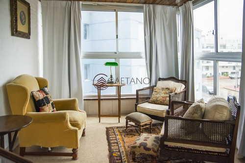 Departamento En Venta, 3 Dormitorios Con Linda Vista Al Mar.-ref:2510