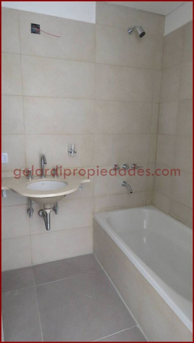 Imagen 8 de 10 de Departamento Venta Un 1 Dormitorio Macrocentro Bahia Blanca