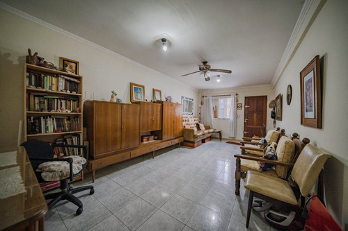 Casa Venta 4 Ambientes Olivos-permuta