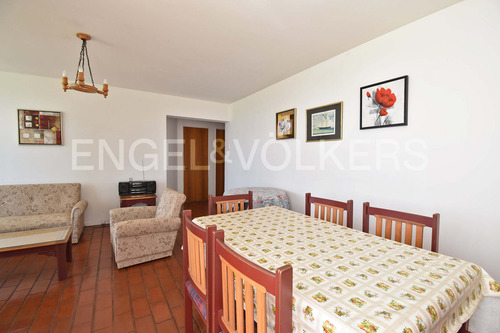Se Vende Departamento En La Avenida Del Mar