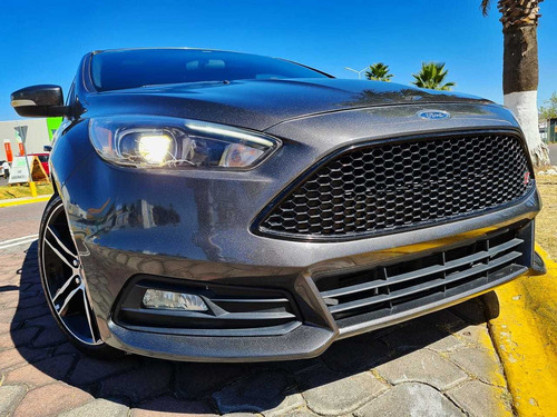 Ford Focus 2015 2.0 St Mt