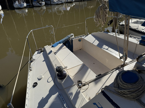 Velero Plenamar 27 Yanmar 18hp Calado 1.45