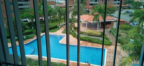 Imagen 12 de 16 de Tza De San Pedro 2 Donde Esta La Piscina 04143184932