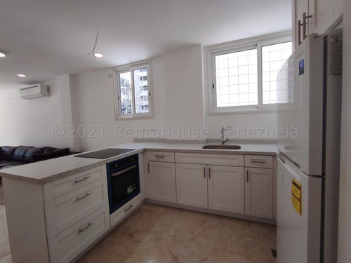 Rentahouse: Vende Apartamento Ejecutivo (62mts2)(negociable) Remodelado, Pisos  Marmol. El Rosal, Chacao. Cod.23-3558.