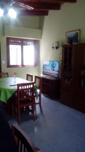 Se Vende En San Bernardo Centro Chalet Tres Ambientes Dos Dormitorios F: 9337