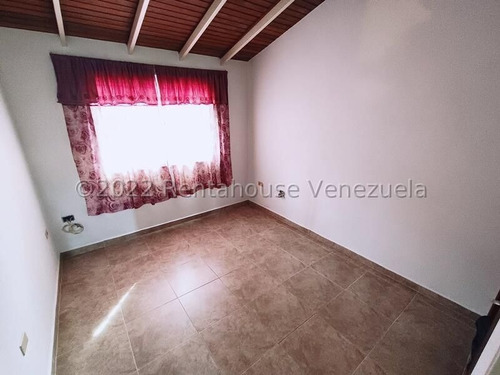 Imagen 16 de 19 de Yudermy M. 0414 4115155 Townhouse En La Granja 22-28765
