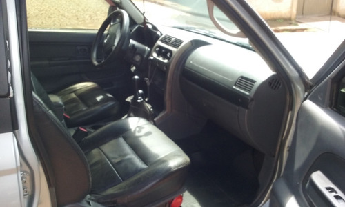 Pickup Frontier 2004 - 4x4 - Completa - Motor Mwm