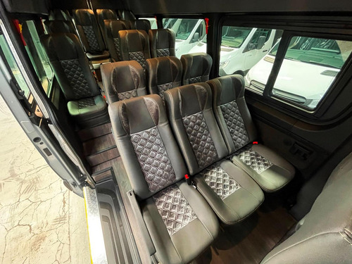 Mercedes-benz Sprinter 417 19lug Executiva 2025 Prata